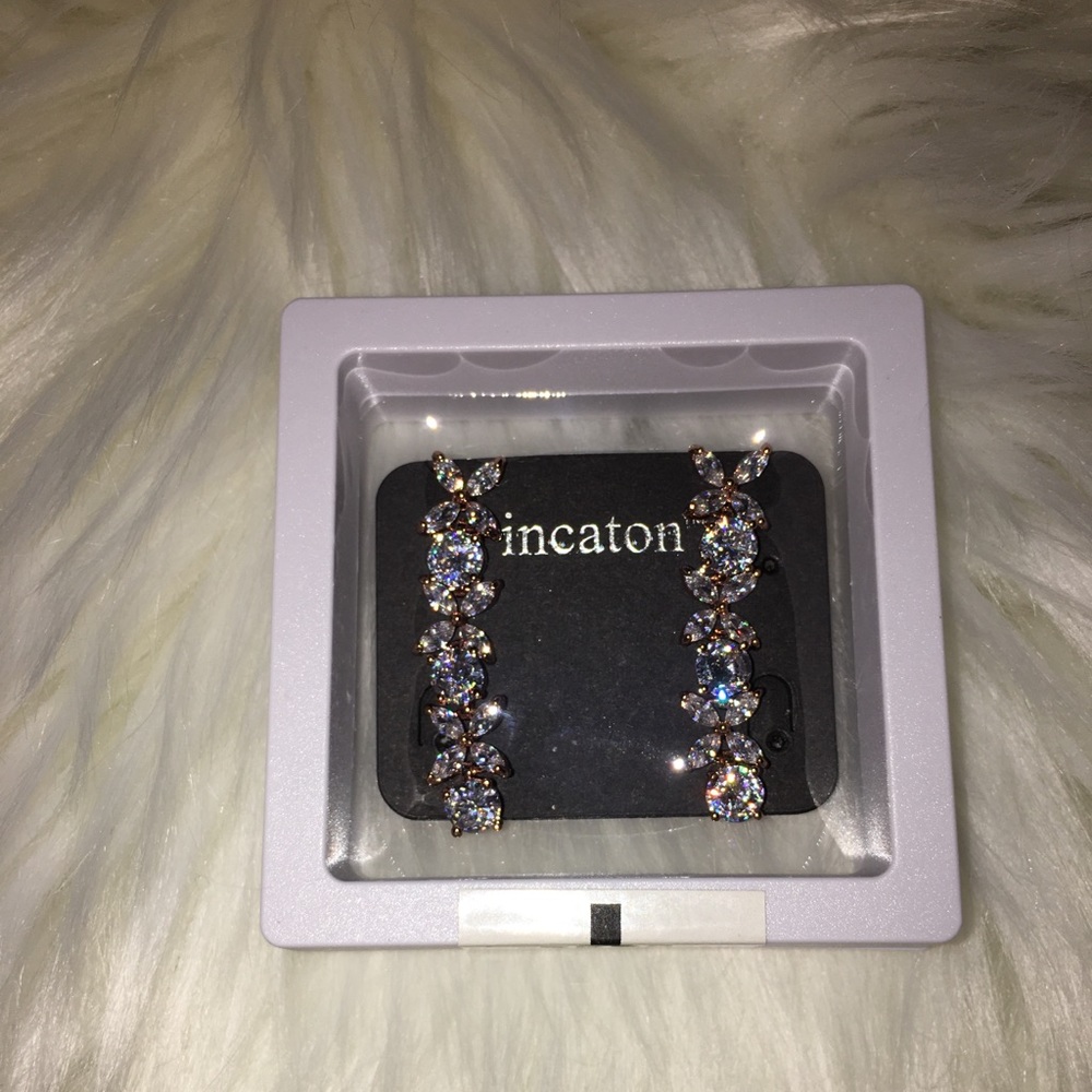 NWT!!! Incaton Four Leaf Clover Rose Gold Earrings